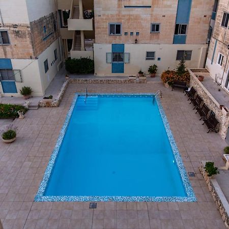 Apartamento Dolmen Court Flat 10, Qawra Bahía de San Pablo Exterior foto
