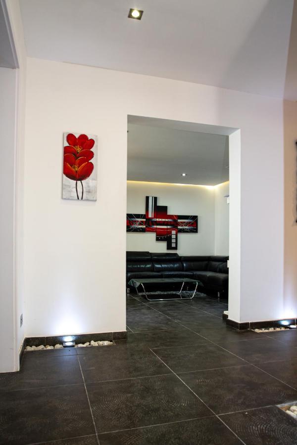 Apartamento Dolmen Court Flat 10, Qawra Bahía de San Pablo Exterior foto