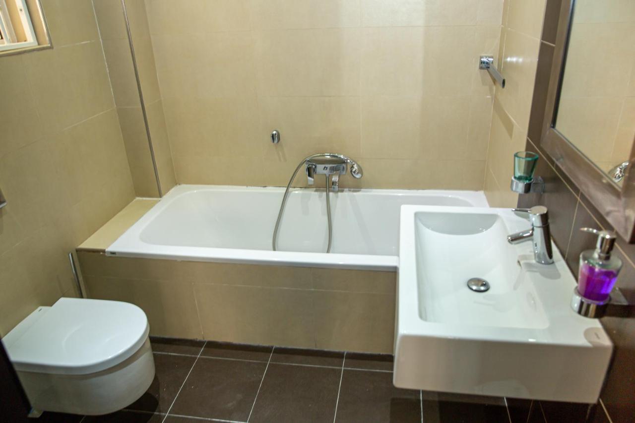 Apartamento Dolmen Court Flat 10, Qawra Bahía de San Pablo Exterior foto